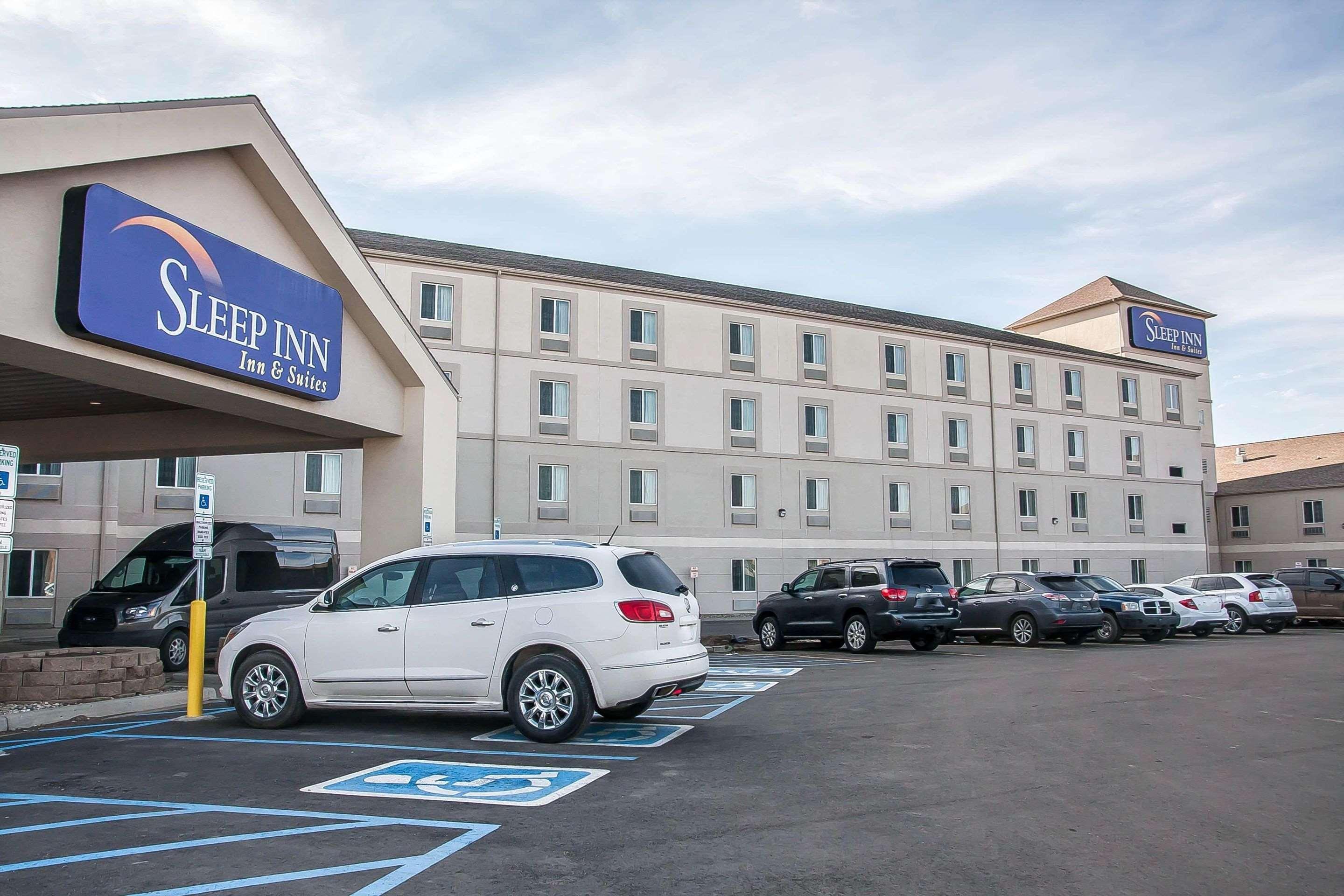Sleep Inn & Suites Conference Center And Water Park Minot Exteriér fotografie